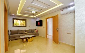 Agadir Vibes 3 appartements&1 studio modernes au cœur de la ville